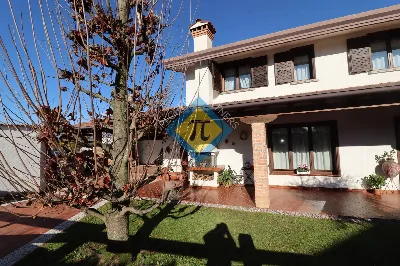 Villa in vendita a Pordenone, Vallenoncell... - foto 4