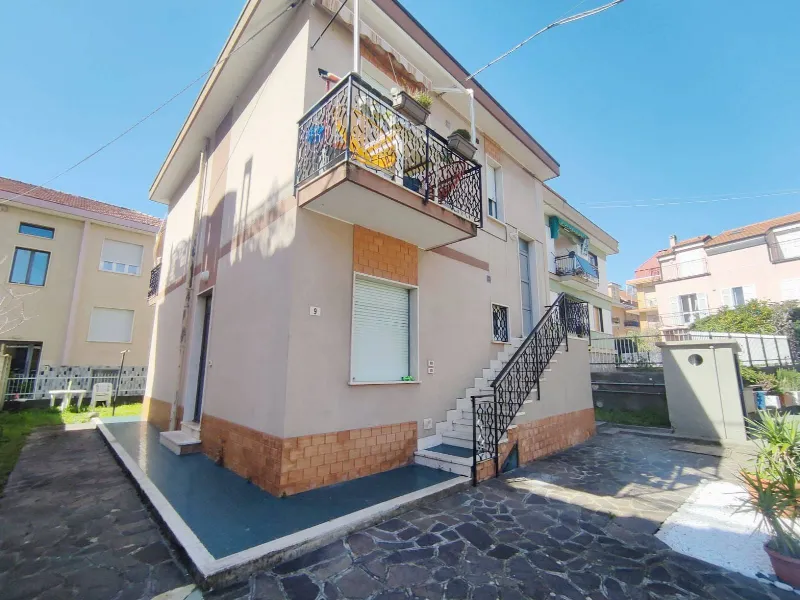 Villa in vendita a Loano - foto 1