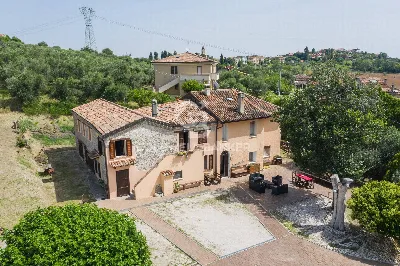 Rustico/Casale in vendita a Coriano - foto 2