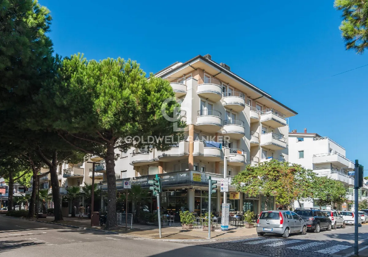 Palazzo/Stabile in vendita a Riccione - foto 5