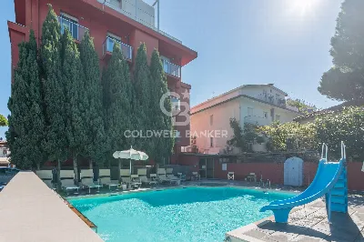 Palazzo/Stabile in vendita a Riccione - foto 6