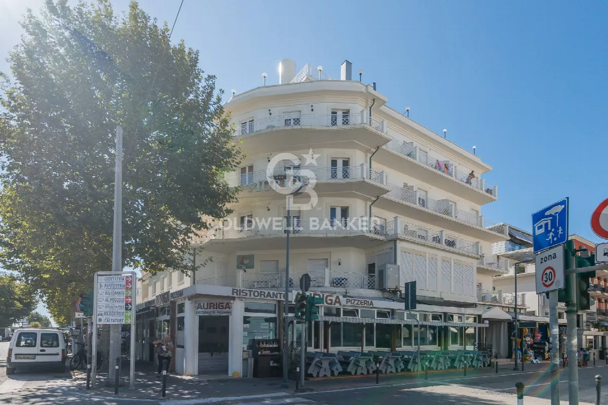 Palazzo/Stabile in vendita a Rimini, Marebello, Rivazzurra, Miramare - foto 2