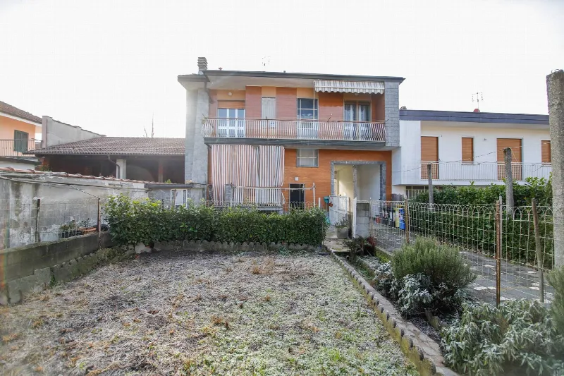 Casa Indipendente in vendita a Montanaro - foto 1