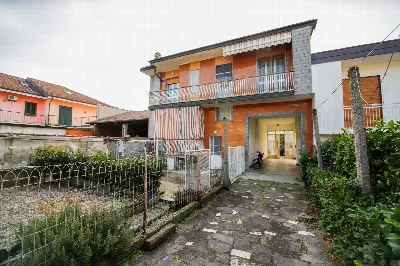 Casa Indipendente in vendita a Montanaro - foto 2
