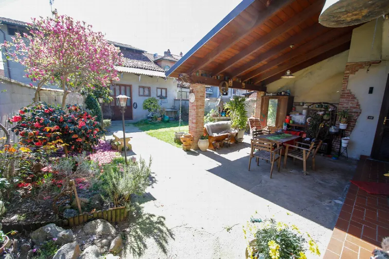 Casa Indipendente in vendita a Montanaro - foto 1