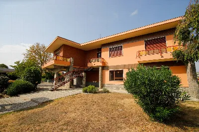 Villa a Volpiano