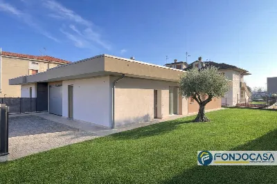 Casa Indipendente in vendita a Castelli Ca... - foto 1