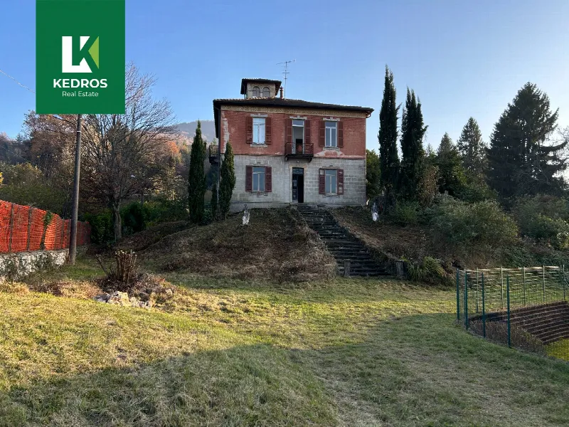 Villa in vendita a Cunardo - foto 1
