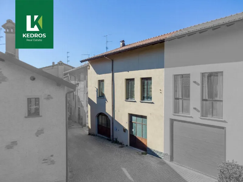 Casa Indipendente in vendita a Gavirate - foto 1