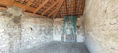 Casa Indipendente in vendita a Lesa - foto 1
