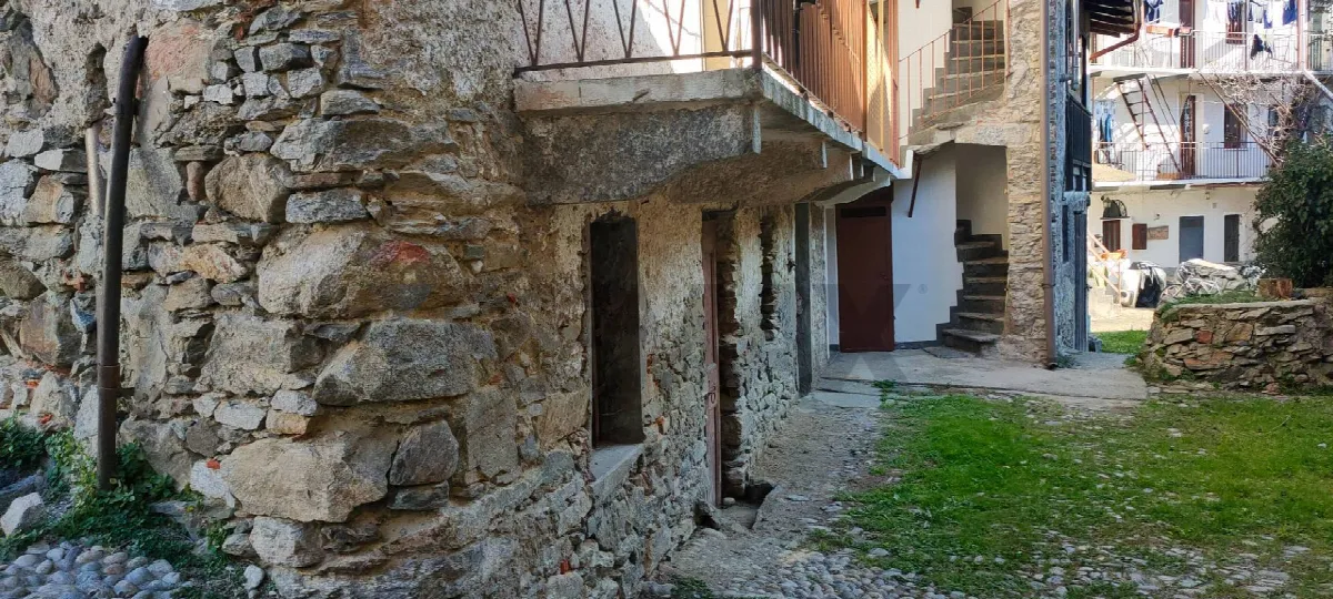 Casa Indipendente in vendita a Lesa - foto 4