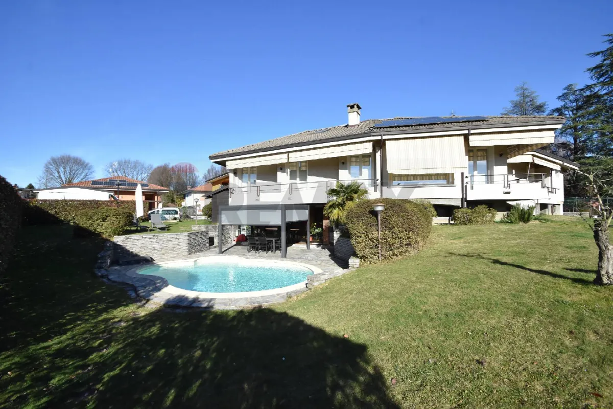 Villa in vendita a Varallo Pombia - foto 4
