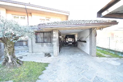 Villa in vendita a Varallo Pombia - foto 7