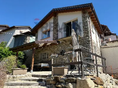 Villa in vendita a Lesa - foto 1