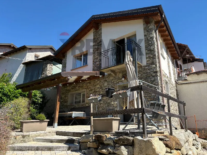Villa in vendita a Lesa - foto 1