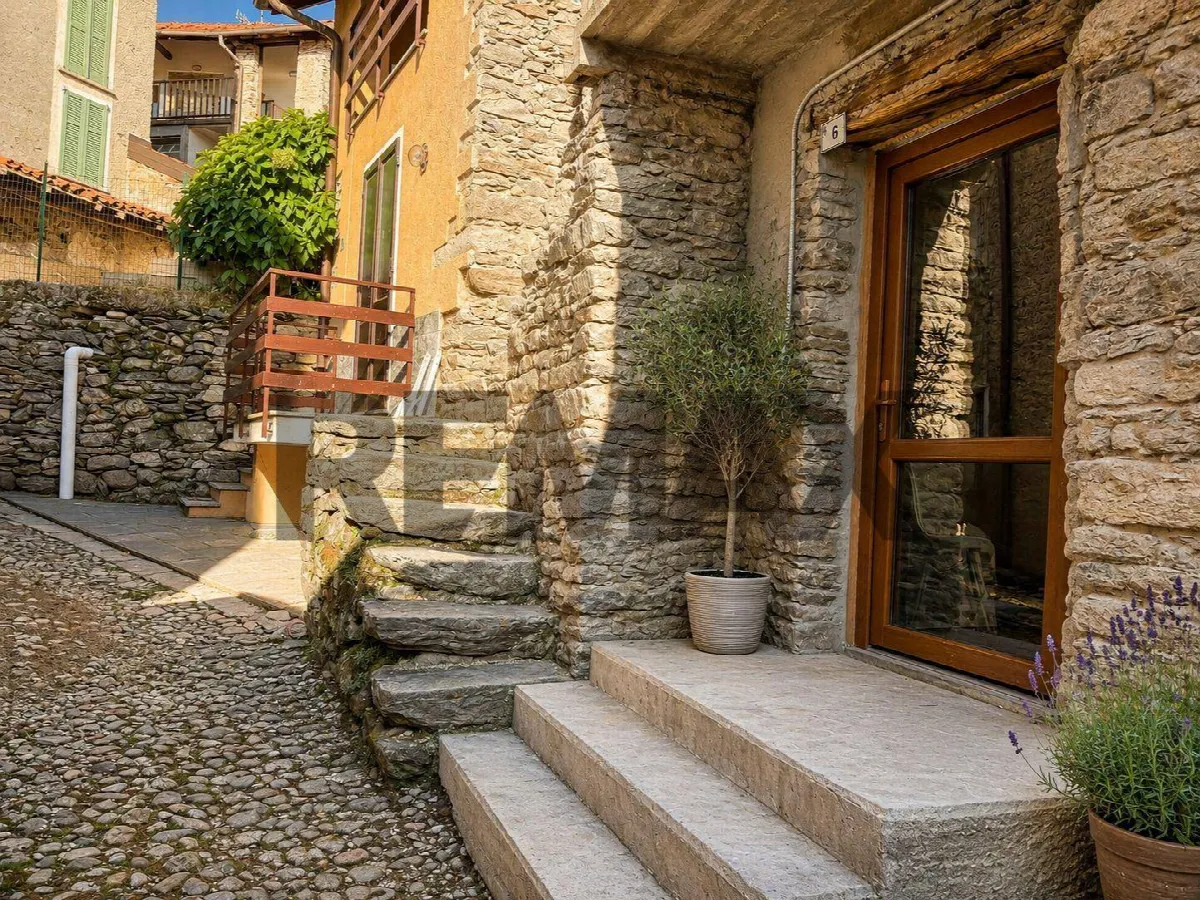 Casa Indipendente in vendita a Brovello-Carpugnino - foto 2
