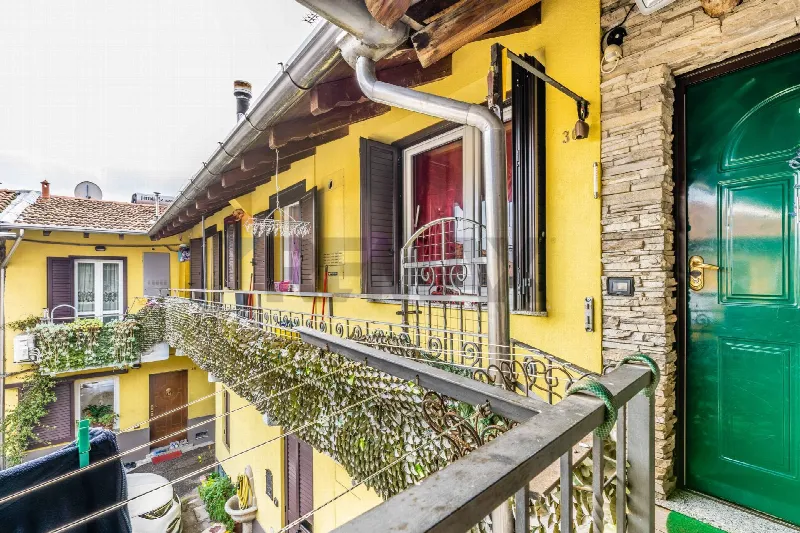 Casa Indipendente in vendita a Fagnano Olona - foto 1