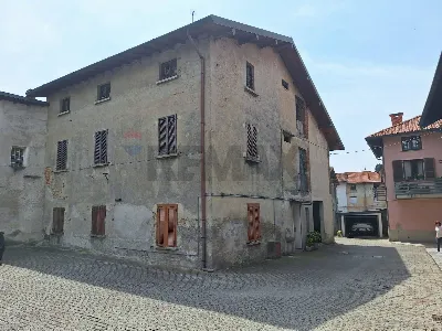 Rustico/Casale in vendita a Bregnano - foto 2