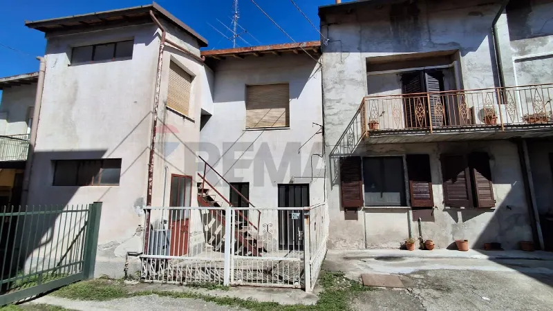 Casa Indipendente in vendita a Vergiate - foto 1