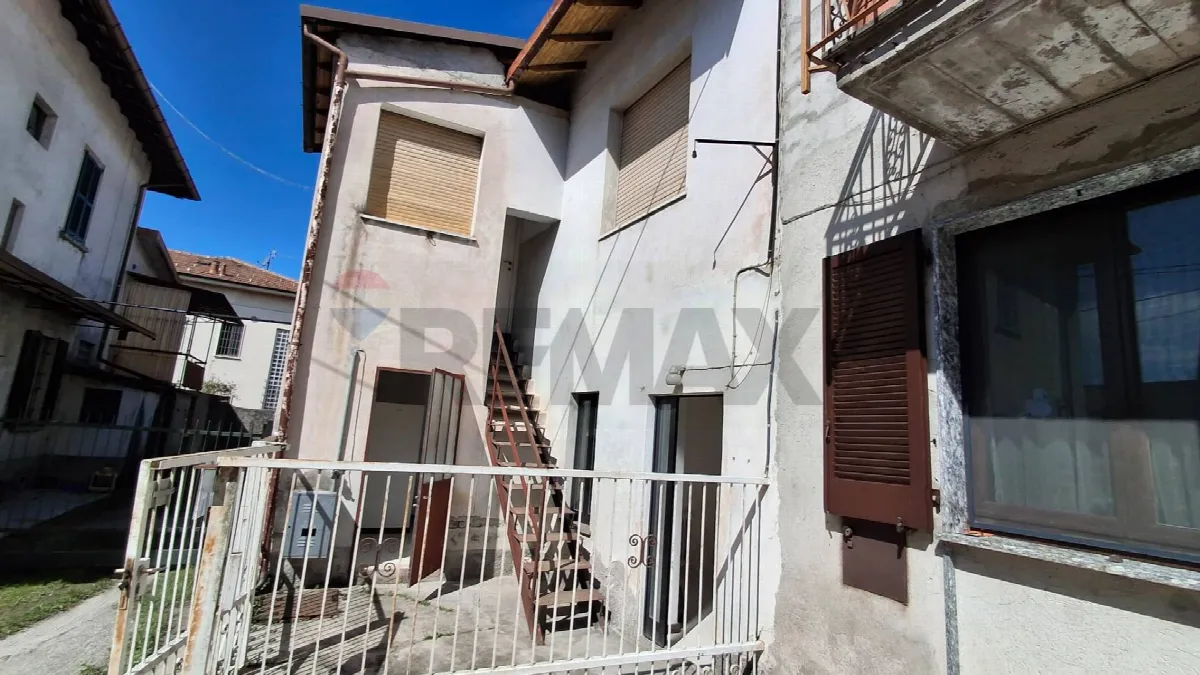 Casa Indipendente in vendita a Vergiate - foto 3