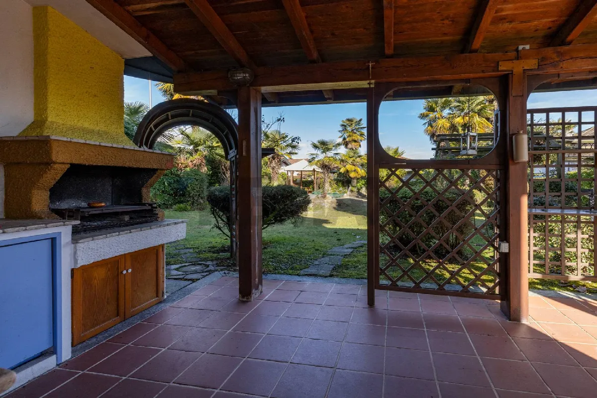 Casa Indipendente in vendita a Castelletto sopra Ticino - foto 2