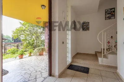 Villa in vendita a Taino - foto 10