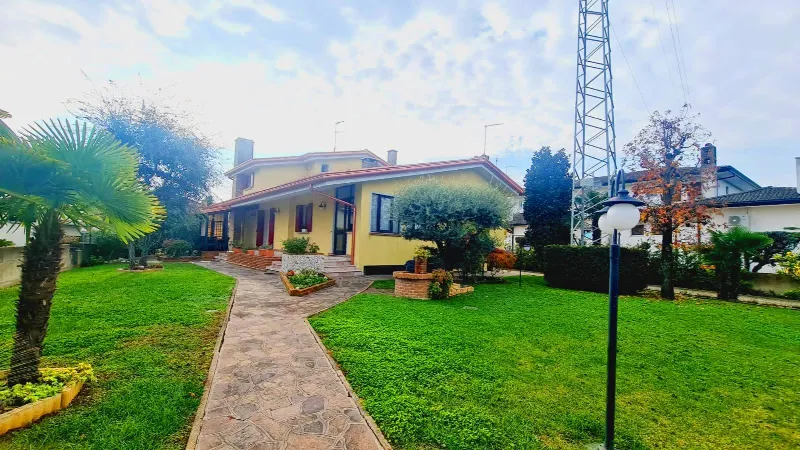 Villa in vendita a Eraclea - foto 1