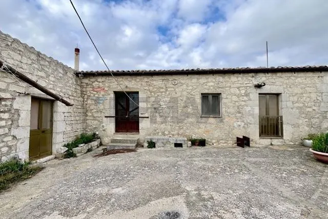 Rustico/Casale in vendita a Ragusa, Ibla, Centro, San Luigi, Archimede - foto 1