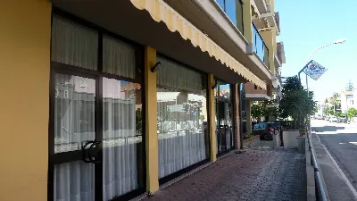 Palazzo/Stabile in vendita a Tortoreto - foto 4