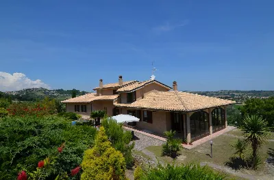 Villa in vendita ad Acquaviva Picena - foto 1