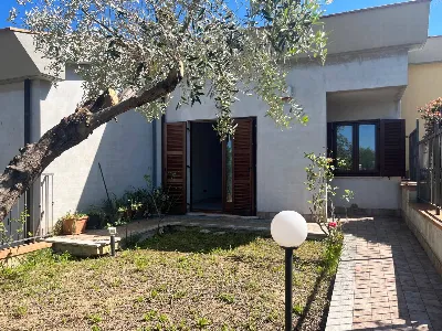 Villa in vendita a San Benedetto del Tront... - foto 1