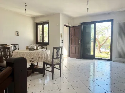 Villa in vendita a San Benedetto del Tront... - foto 3