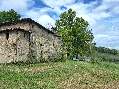 Palazzo/Stabile in vendita a Castelvetro d... - foto 2