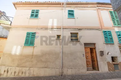 Casa Indipendente in vendita ad Alanno - foto 2