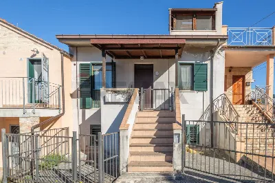 Casa Indipendente in vendita a Chieti, Chi... - foto 1