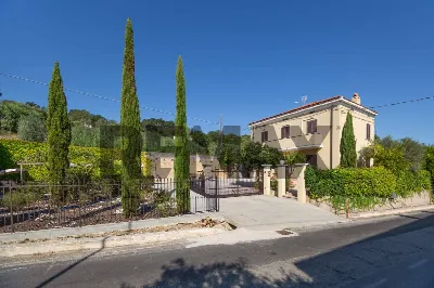 Villa a Tollo
