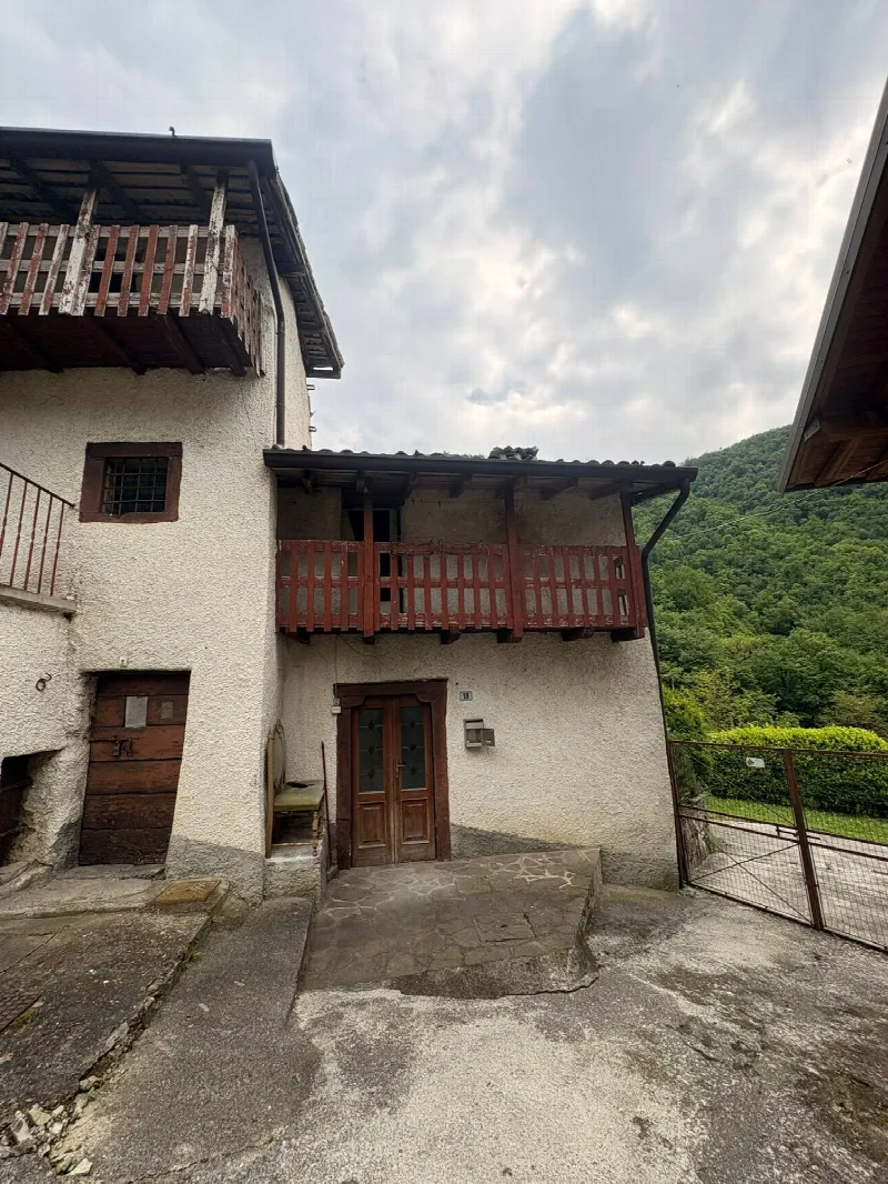 Rustico/Casale in vendita ad Adrara San Martino - foto 1