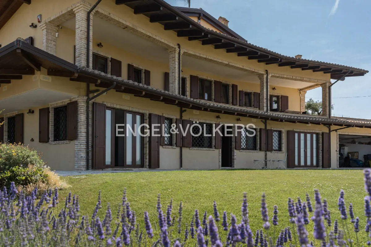 Villa in vendita a Città Sant'Angelo - foto 4