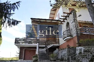 Villa in vendita a Ascoli Piceno - foto 1