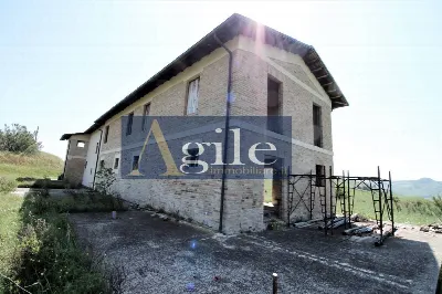 Rustico/Casale in vendita a Ascoli Piceno - foto 1