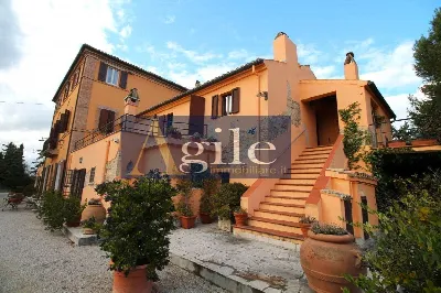 Palazzo/Stabile a Offida