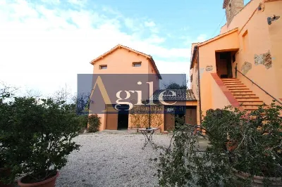 Palazzo/Stabile in vendita a Offida - foto 3