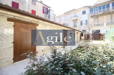 Villa in vendita a San Benedetto del Tront... - foto 9