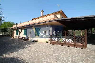 Villa in vendita a Spinetoli - foto 1