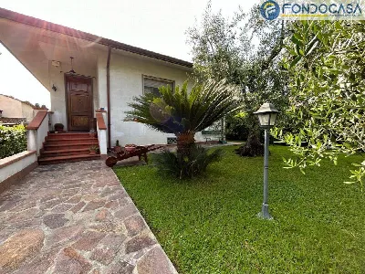 Villa a Massarosa