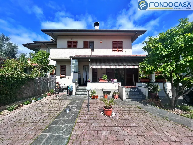 Villa in vendita a Pietrasanta - foto 1