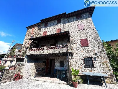 Casa Indipendente in vendita a Camaiore - foto 1