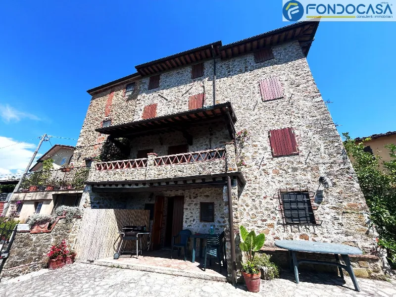 Casa Indipendente in vendita a Camaiore - foto 1