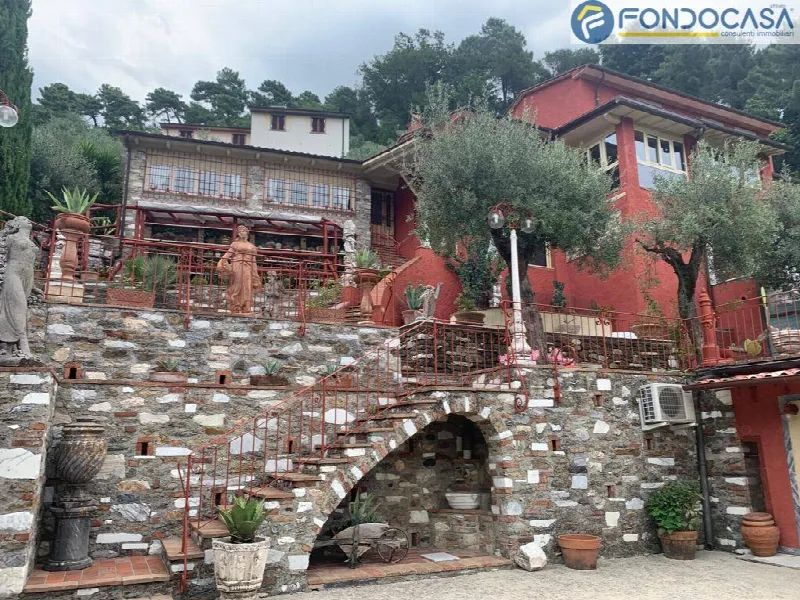 Casa Indipendente in vendita a Seravezza - foto 1