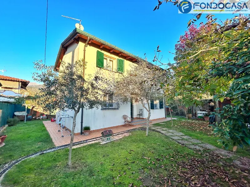 Villa in vendita a Montignoso - foto 1